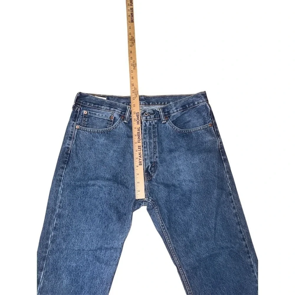 Levi's 505 Jean Men 36x30 Blue Medium Wash Straight Leg Mid Rise zip fly Classic
